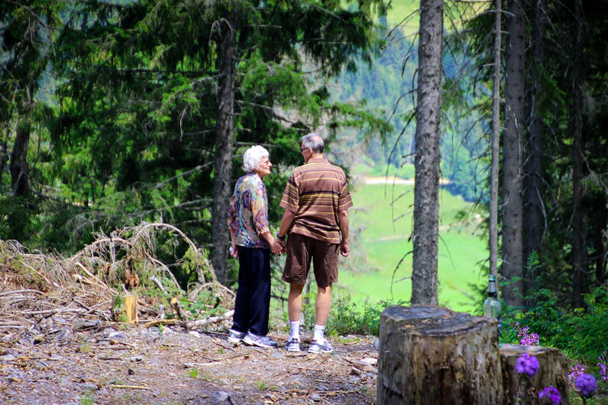 Image of seniors on a hike